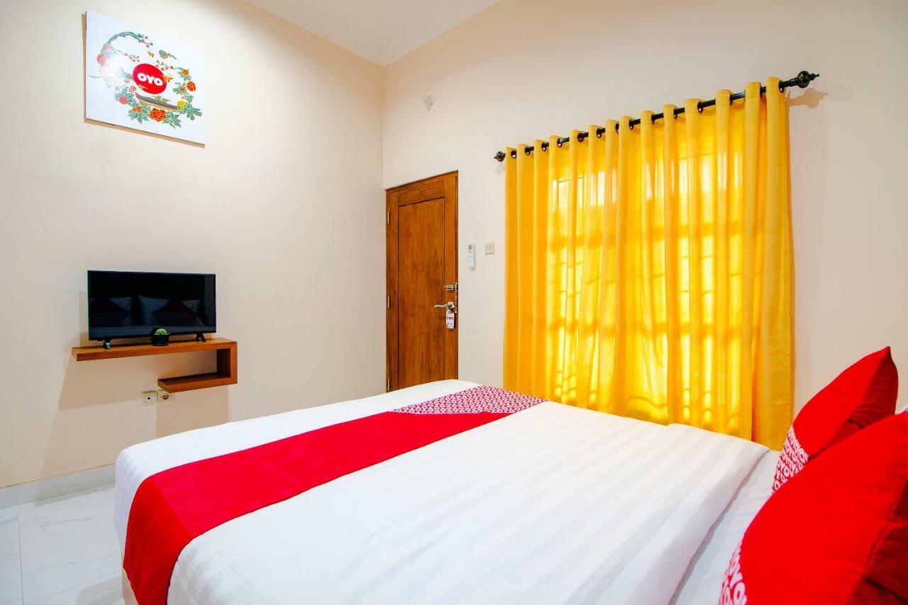 Oyo 1473 Omah Tentrem Syariah Melati Exterior foto